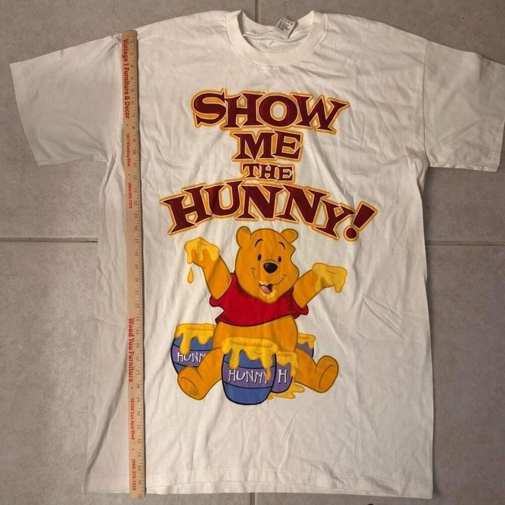 (1996–1998) Disney Store Winnie the Pooh "Show Me the Hunny!" T-Shirt - White -